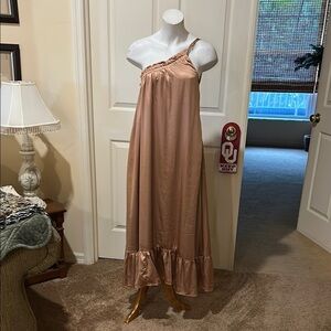Elegant Women's One-Shoulder Dress midi/maxi. Pre owned. Adjustable strap
